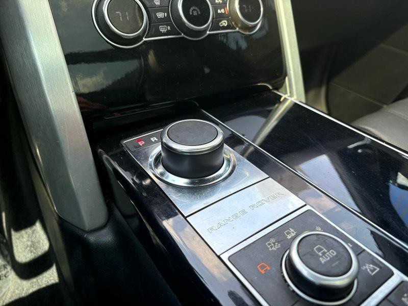 2014 Land Rover Range Rover Image 27