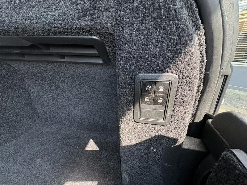 2014 Land Rover Range Rover Image 31