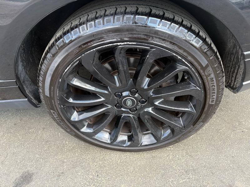 2014 Land Rover Range Rover Image 35