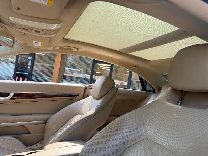 2012 Mercedes-Benz E-Class Image 8