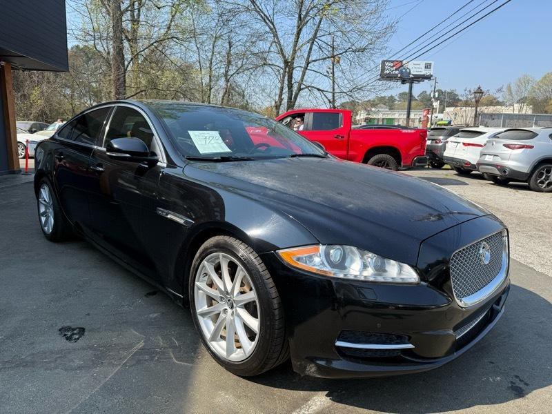 2013 Jaguar XJ Image 3