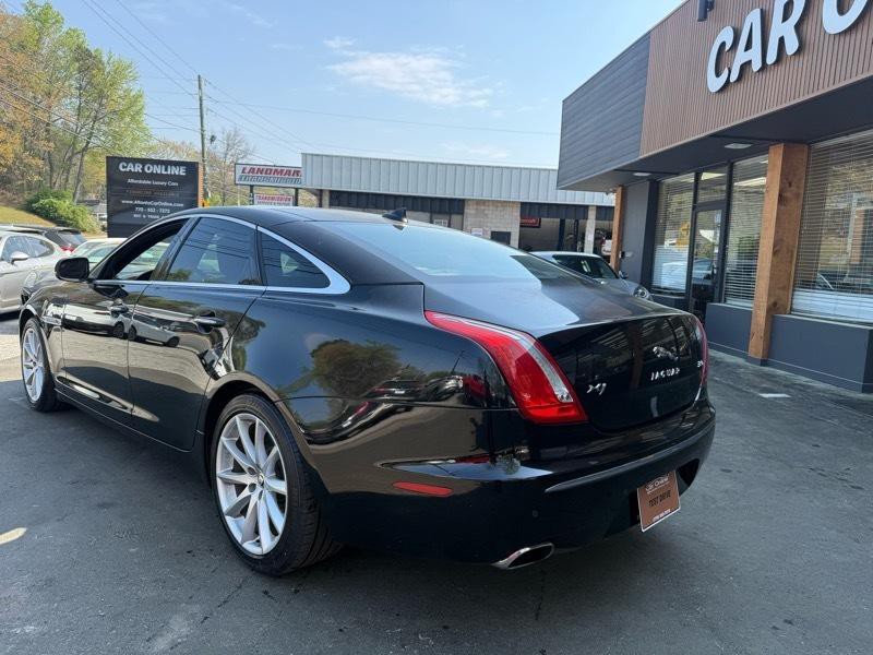 2013 Jaguar XJ Image 6