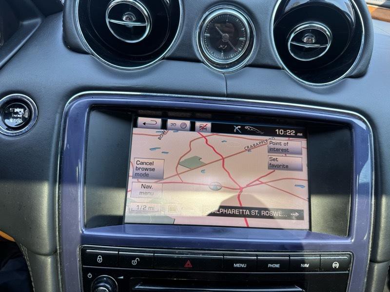 2013 Jaguar XJ Image 19