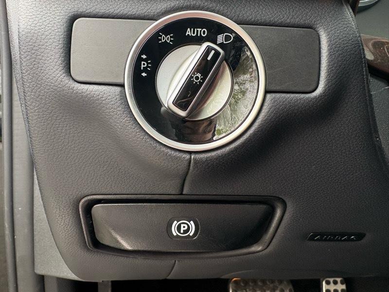 2014 Mercedes-Benz CLS-Class Image 22