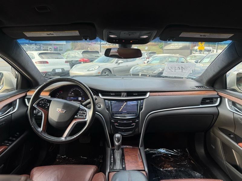 2016 Cadillac XTS Image 10