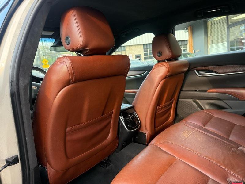 2016 Cadillac XTS Image 13