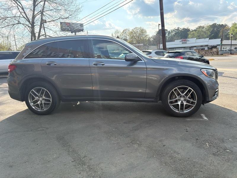 2016 Mercedes-Benz GLC-Class Image 4