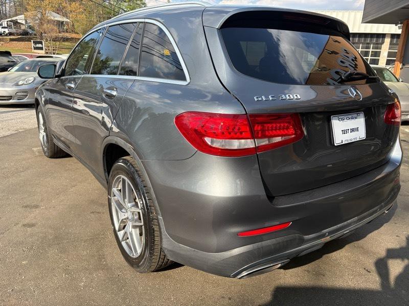 2016 Mercedes-Benz GLC-Class Image 8