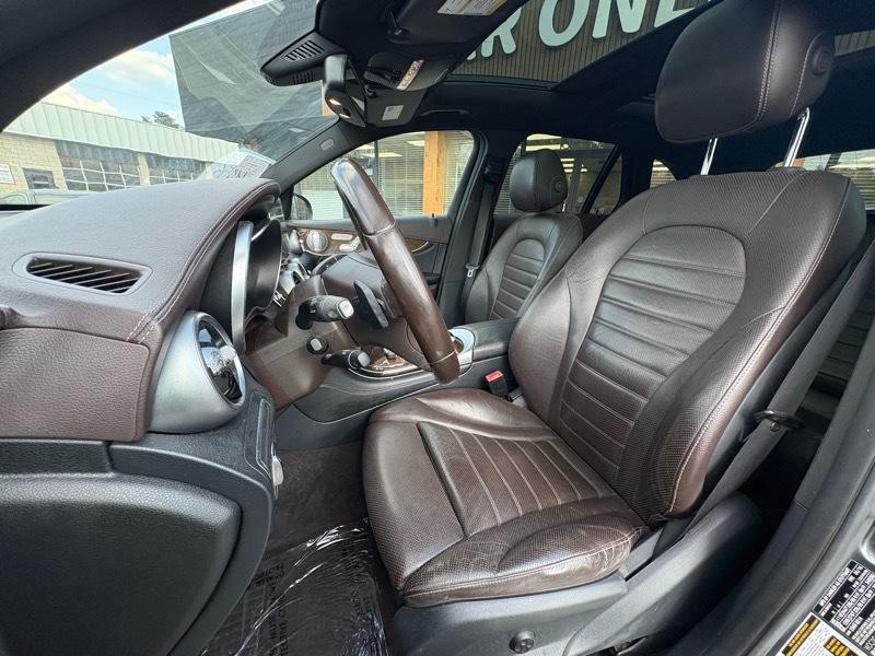 2016 Mercedes-Benz GLC-Class Image 10