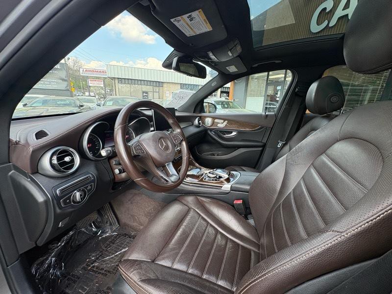 2016 Mercedes-Benz GLC-Class Image 11