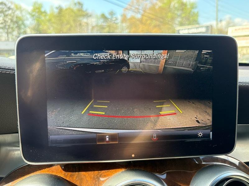 2016 Mercedes-Benz GLC-Class Image 12