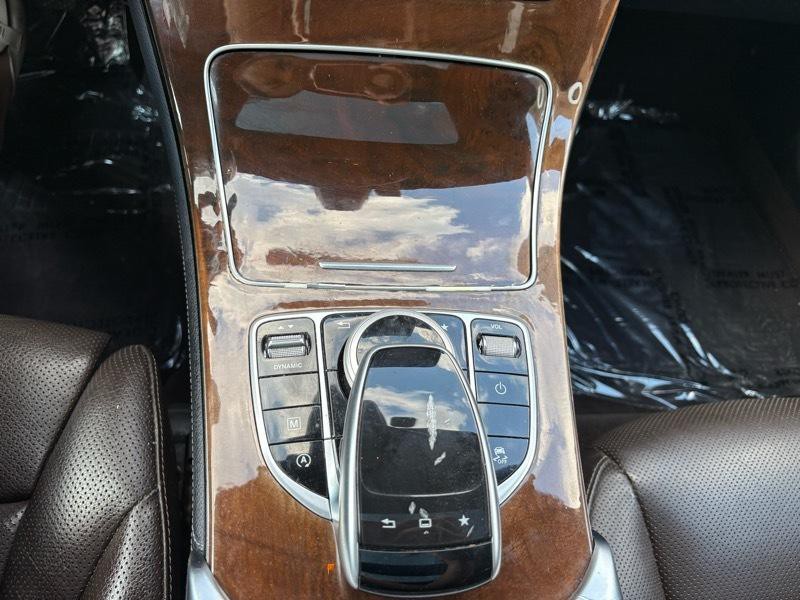 2016 Mercedes-Benz GLC-Class Image 17