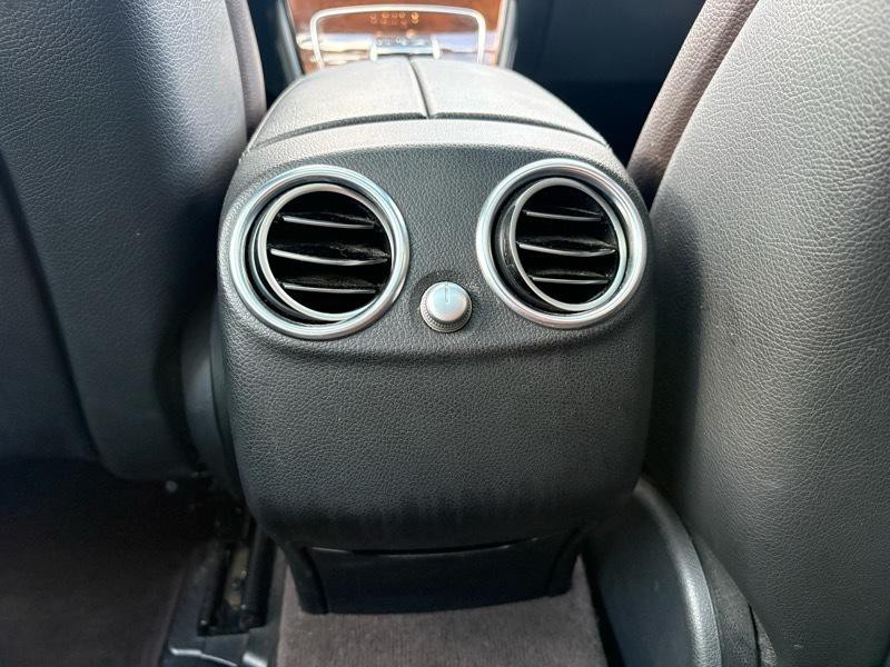 2016 Mercedes-Benz GLC-Class Image 22