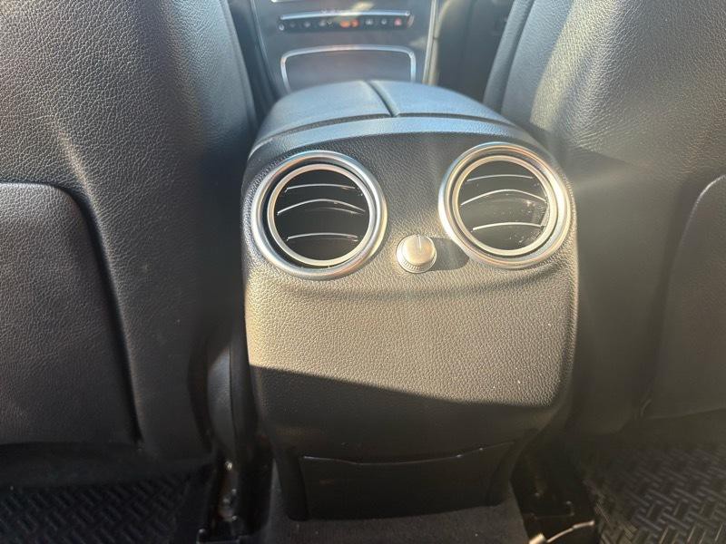 2020 Mercedes-Benz GLC-Class Image 21