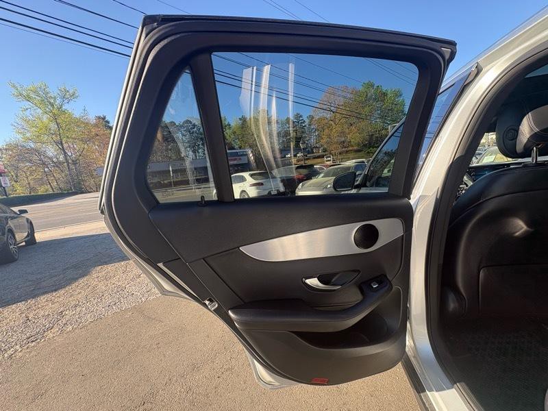 2020 Mercedes-Benz GLC-Class Image 22