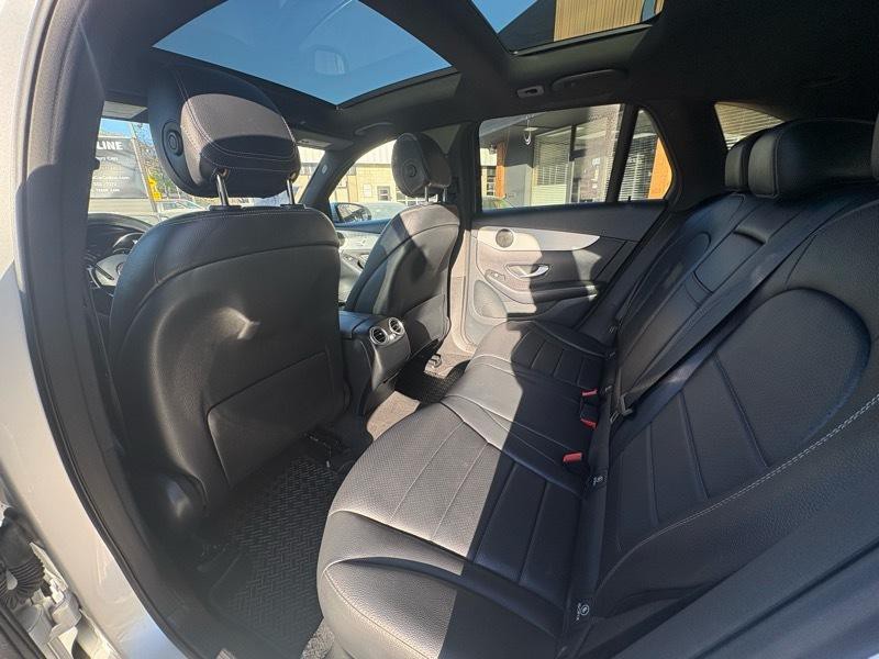 2020 Mercedes-Benz GLC-Class Image 23