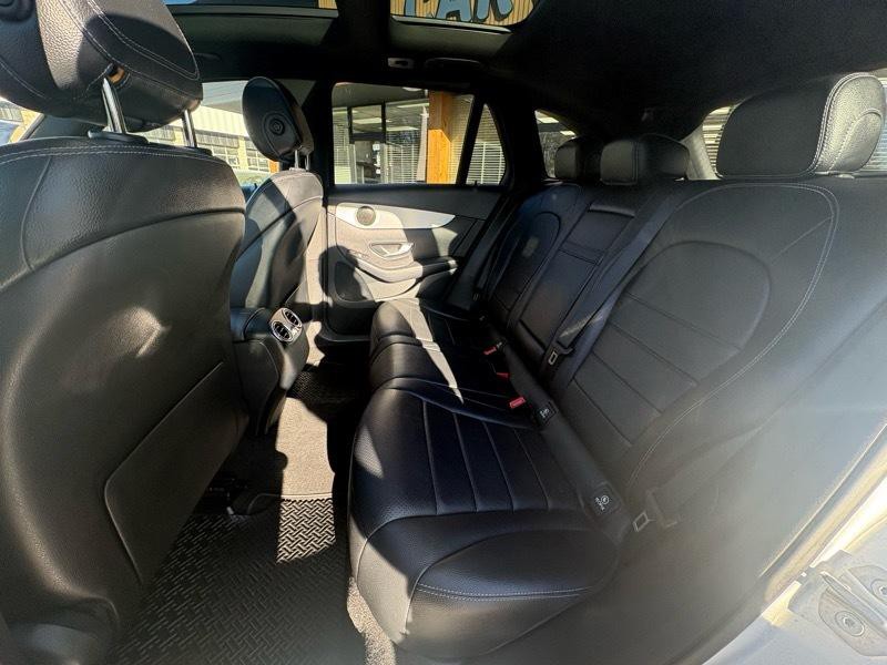 2020 Mercedes-Benz GLC-Class Image 24