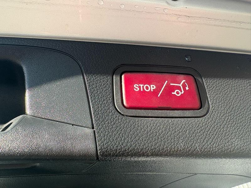 2020 Mercedes-Benz GLC-Class Image 32