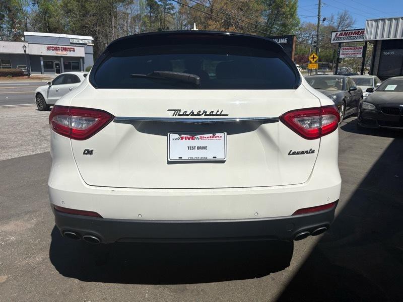 2018 Maserati Levante Image 6