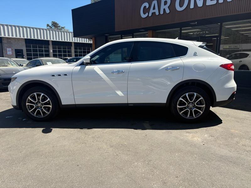 2018 Maserati Levante Image 8
