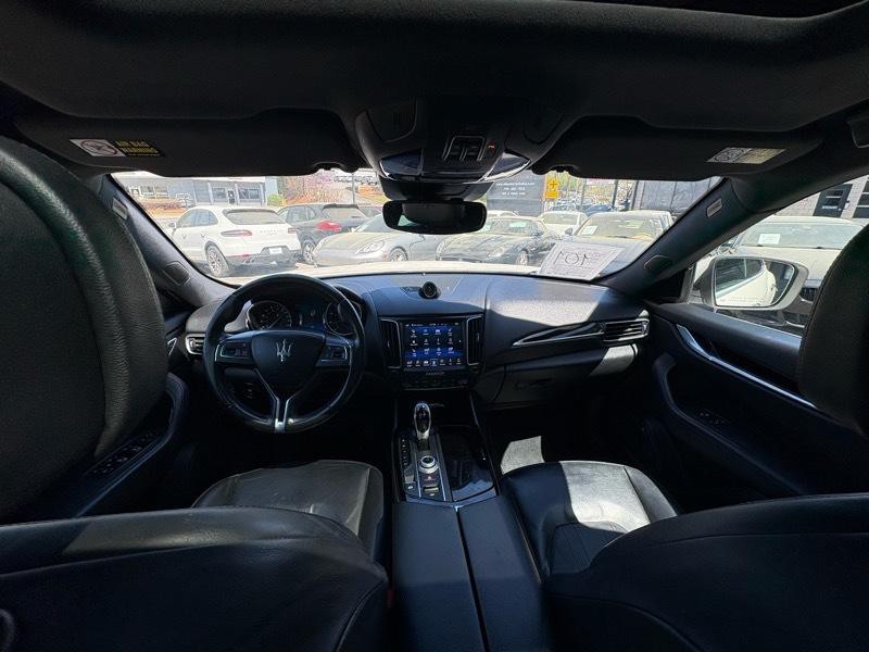 2018 Maserati Levante Image 12