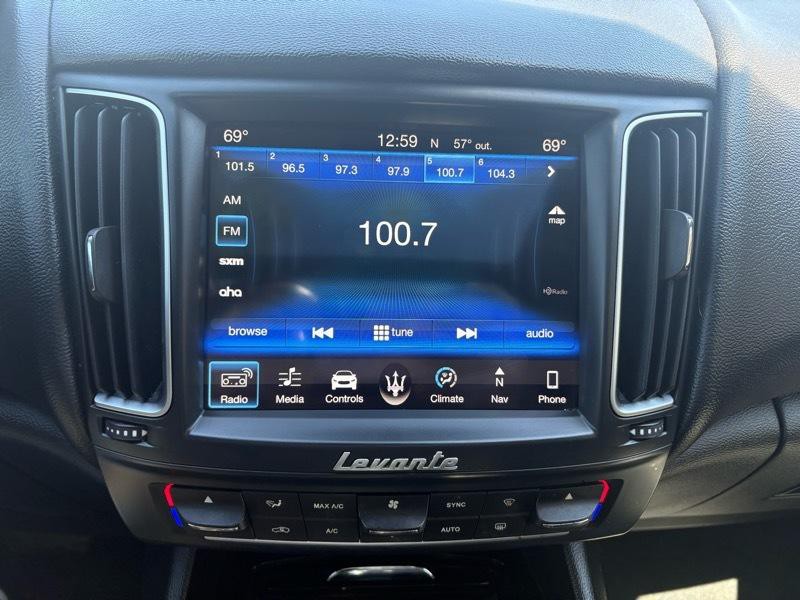 2018 Maserati Levante Image 24