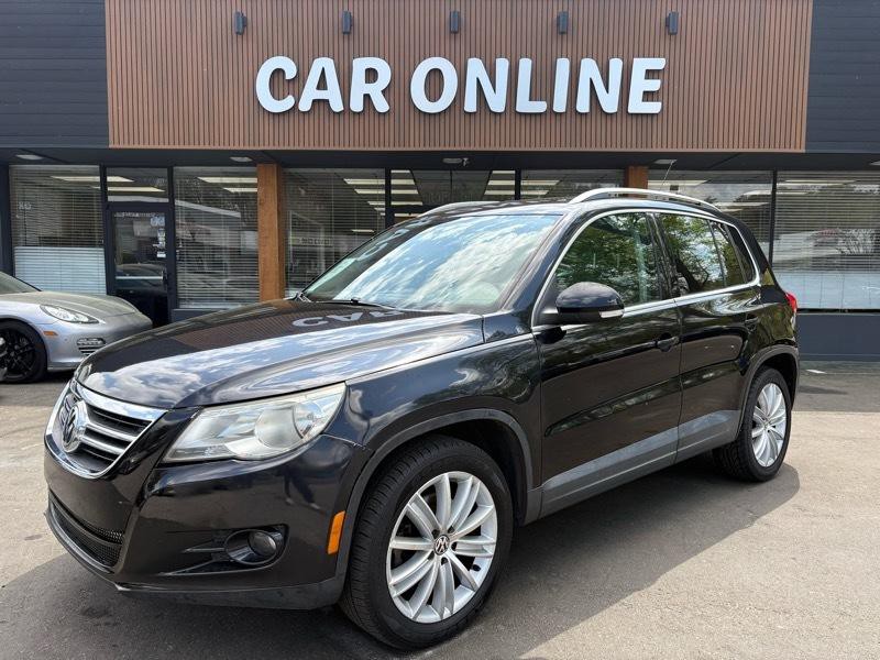 2011 Volkswagen Tiguan Image 1