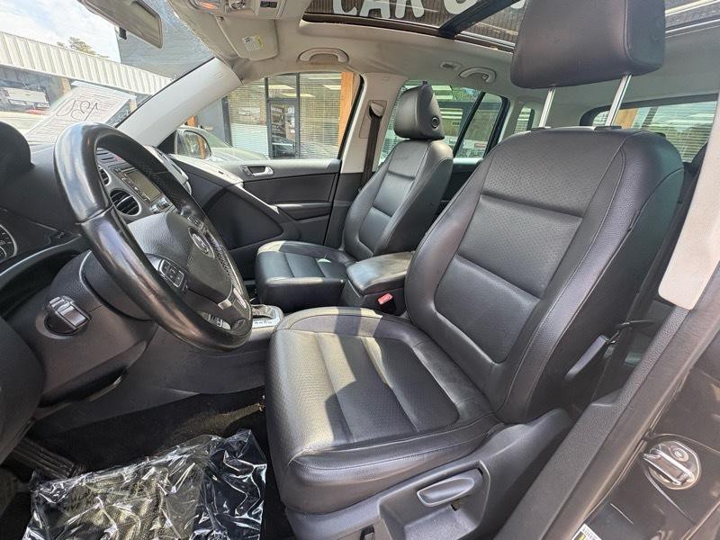 2011 Volkswagen Tiguan Image 10