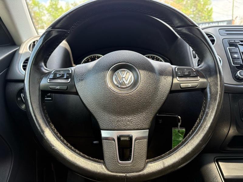 2011 Volkswagen Tiguan Image 18