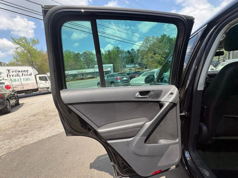 2011 Volkswagen Tiguan Image 26
