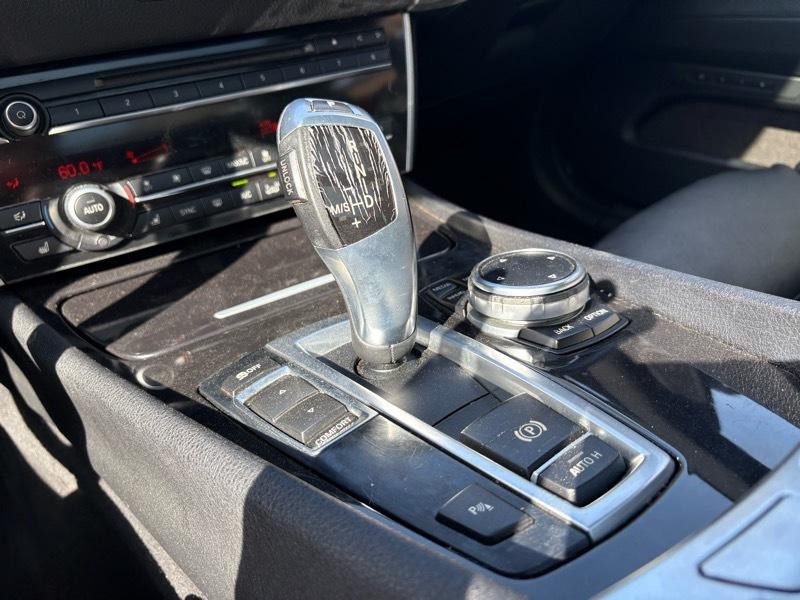 2014 BMW 5 Series Image 21