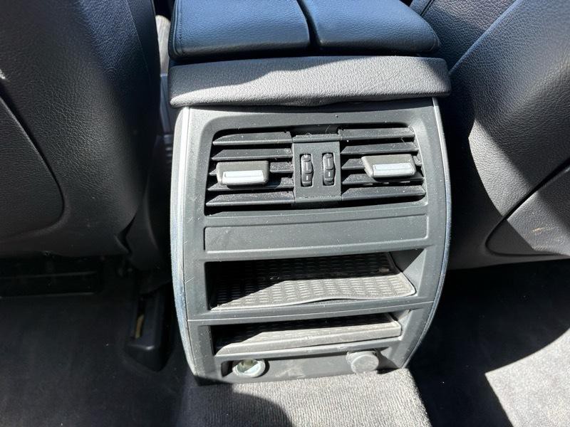 2014 BMW 5 Series Image 27