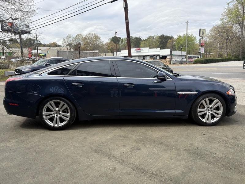 2011 Jaguar XJ Image 4