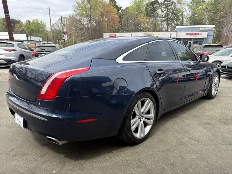 2011 Jaguar XJ Image 5