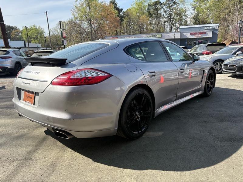 2011 Porsche Panamera Image 5