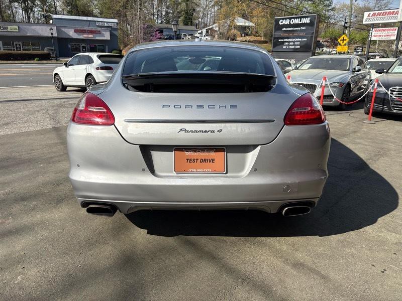 2011 Porsche Panamera Image 6