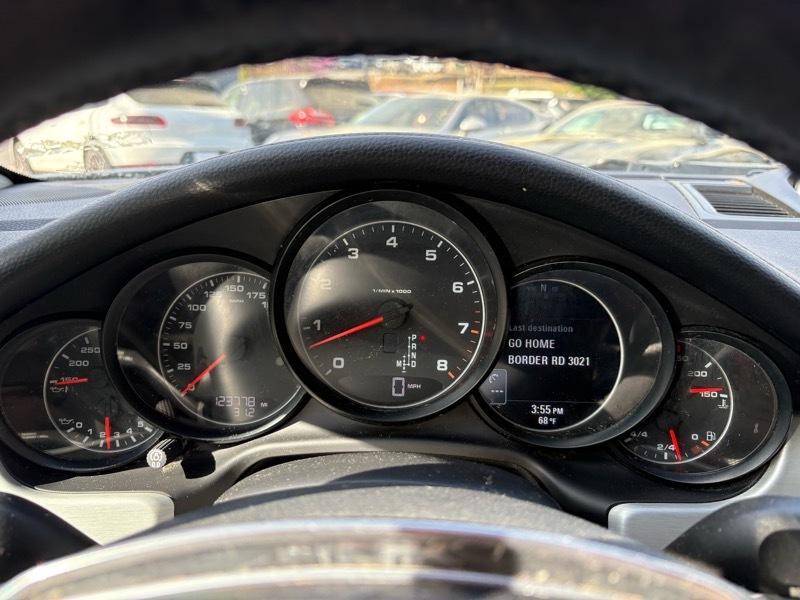 2011 Porsche Panamera Image 23