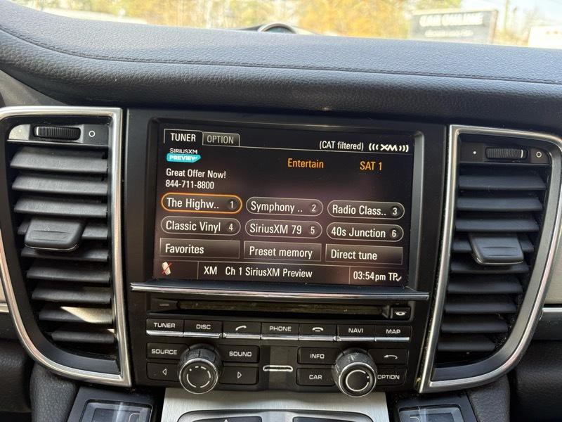2011 Porsche Panamera Image 27