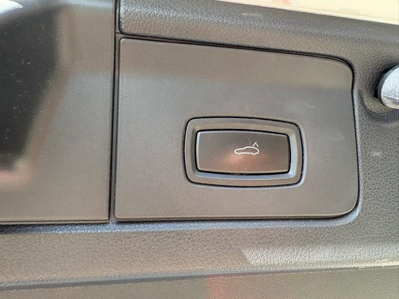 2011 Porsche Panamera Image 36