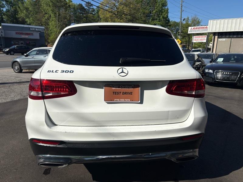 2016 Mercedes-Benz GLC-Class Image 6