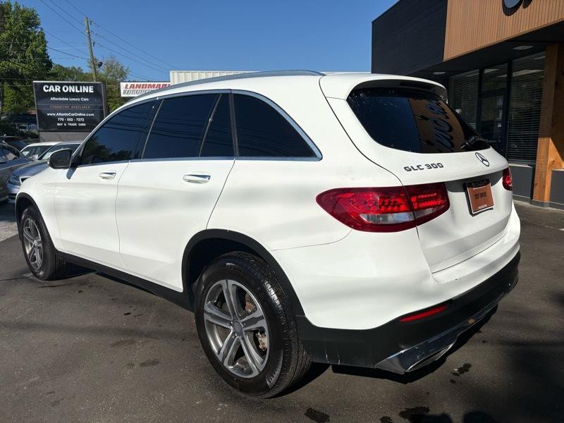 2016 Mercedes-Benz GLC-Class Image 7