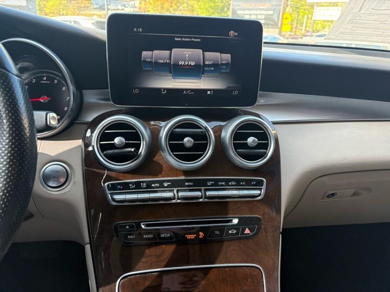 2016 Mercedes-Benz GLC-Class Image 22