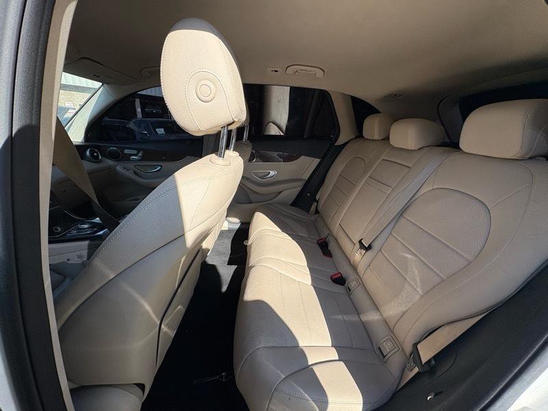 2016 Mercedes-Benz GLC-Class Image 28