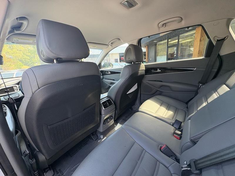 2016 Kia Sorento Image 15