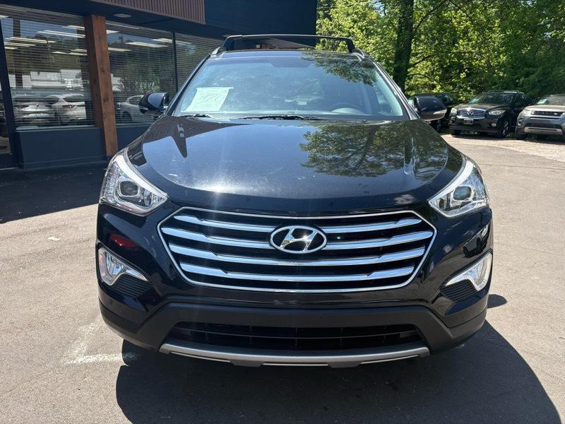 2015 Hyundai Santa Fe Image 2