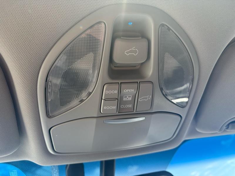 2015 Hyundai Santa Fe Image 22