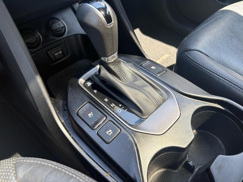 2015 Hyundai Santa Fe Image 26