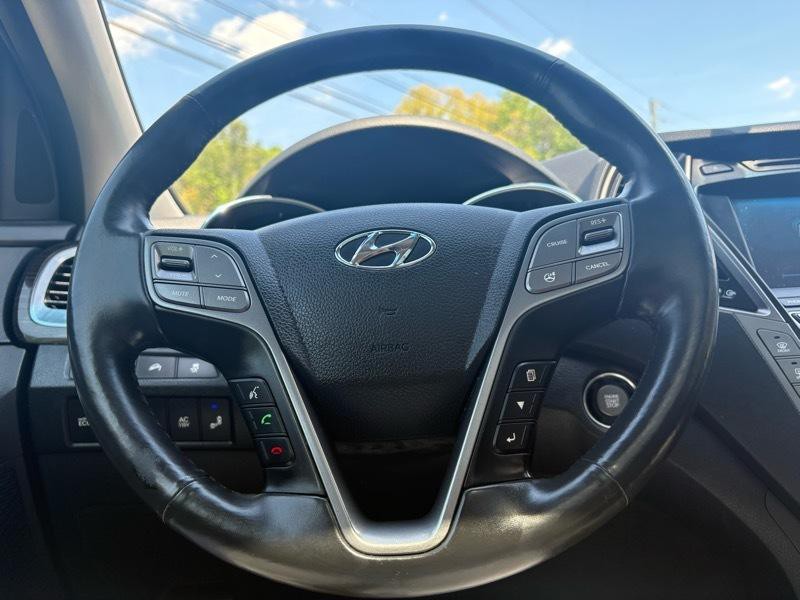 2015 Hyundai Santa Fe Image 27