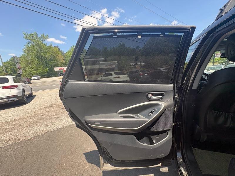 2015 Hyundai Santa Fe Image 28