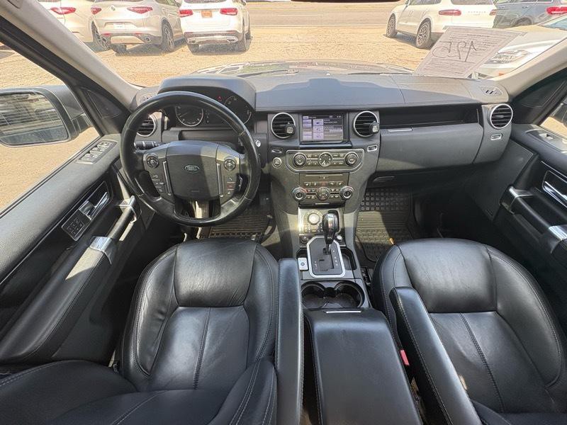 2012 Land Rover LR4 Image 12